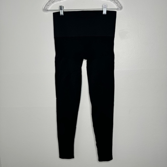 Blanqi black high rise seamless legging small - Picture 6 of 7